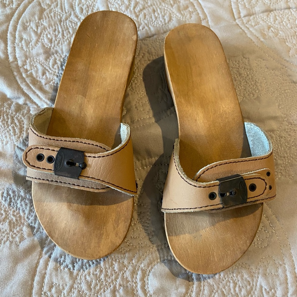 Dr. Scholl's Tan Leather Slide Sandals with Black Buckles